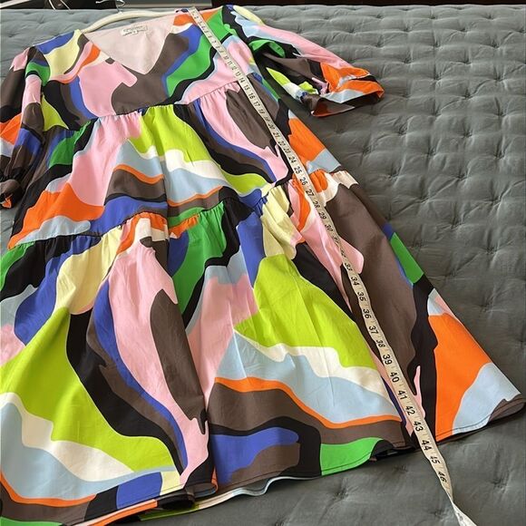 Crosby by Mollie Burch V Neck Colorful Tiered Midi Dress Size Small - Picture 5 of 8
